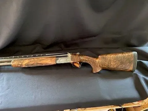 Perazzi refinish and recut checkering — view 5